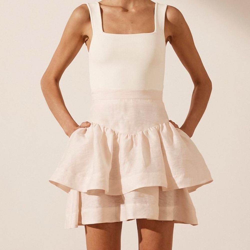 NWT Shona Joy Cream Frill Mini Skirt Elsa size 4 Off White Tiered Linen‎